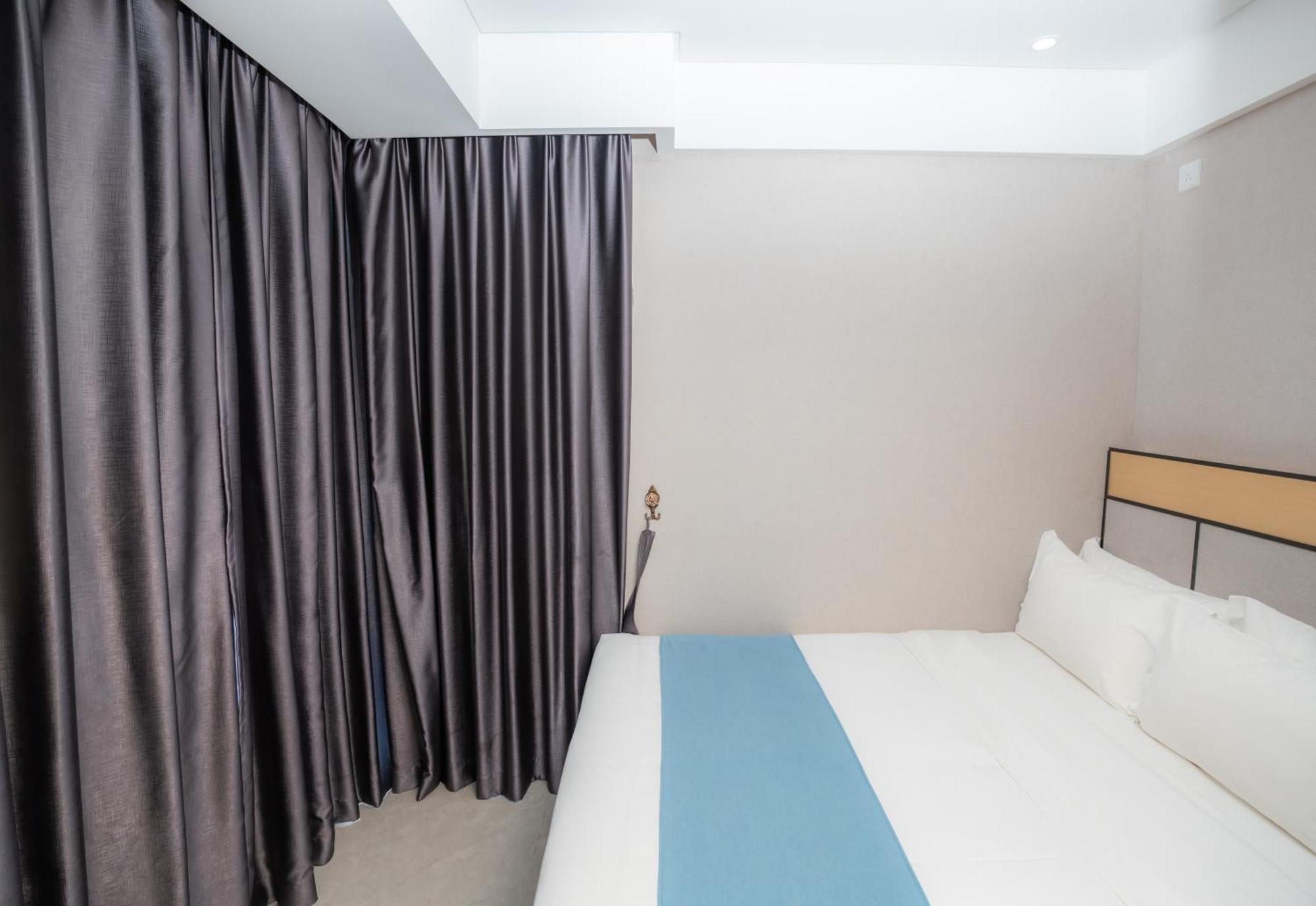 Ark Hotel Phnom Penh Exterior foto
