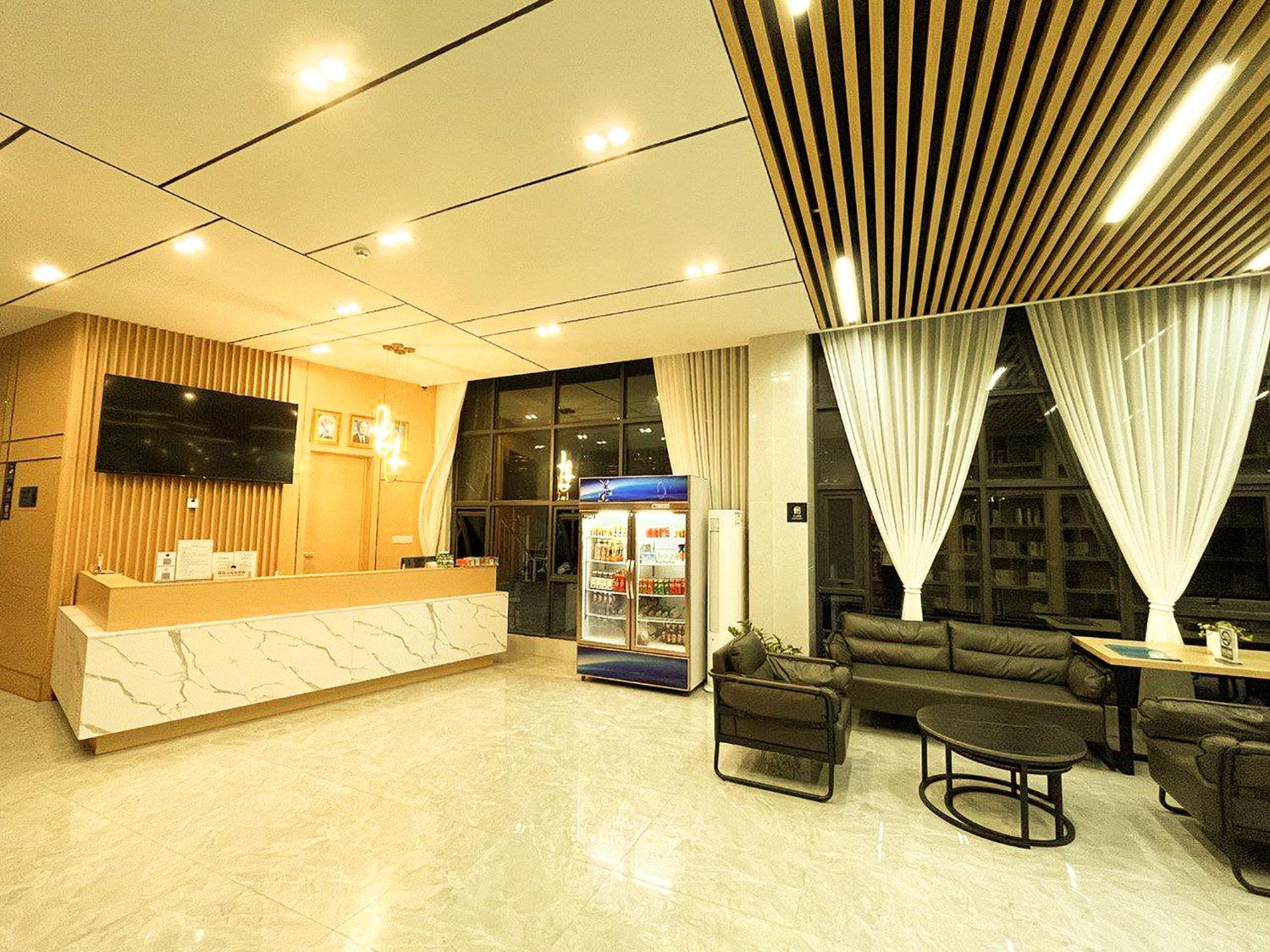 Ark Hotel Phnom Penh Exterior foto